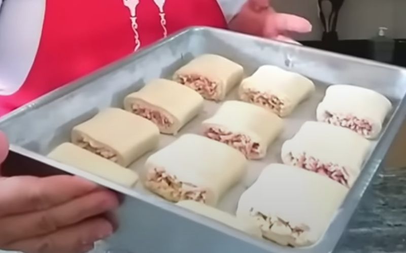 Como-faco-para-preparar-enroladinhos-de-presunto-e-queijo-em-casa