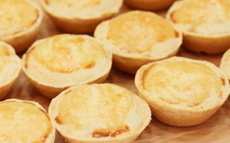 Empadinha-de-Frango-Com-recheio-cremoso