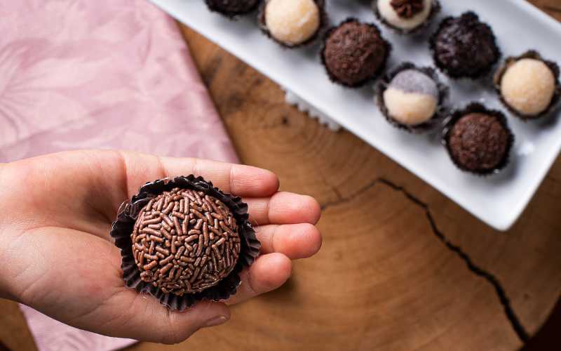 Posso adicionar outros ingredientes à massa
