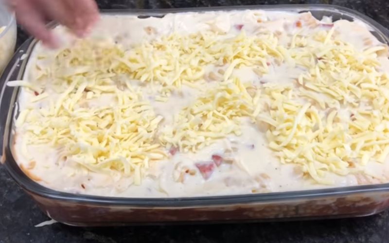 Posso congelar o macarrão ao forno