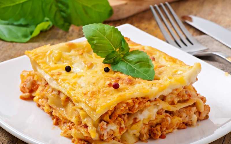 Quanto tempo leva para preparar uma lasanha na frigideira