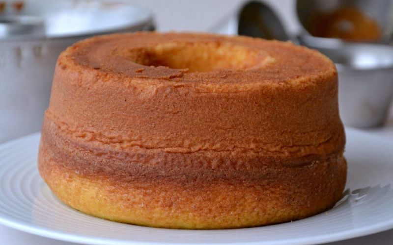 Bolo de Maizena e Leite em Pó