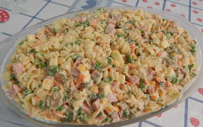 Salada de Macarrão